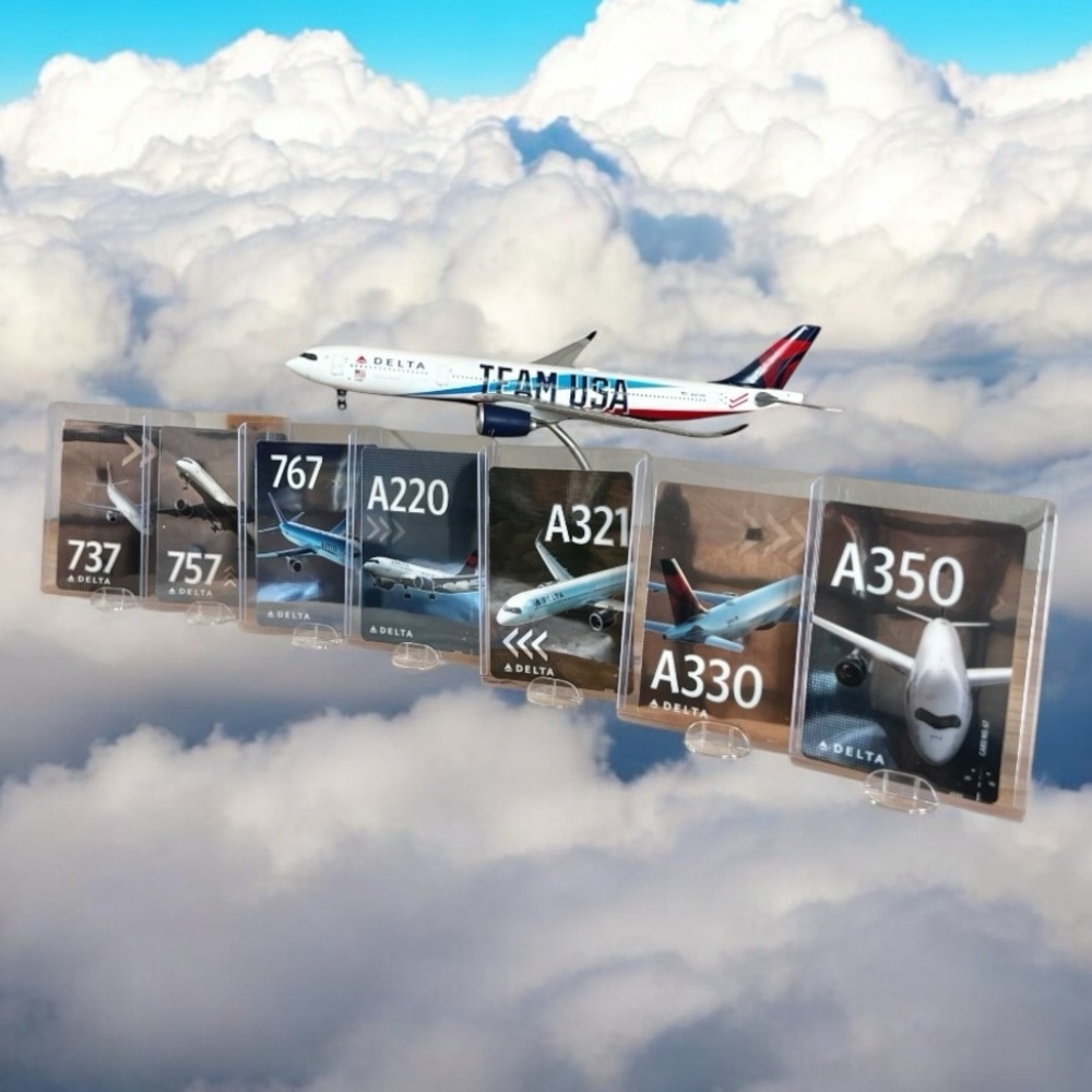 Sale! Delta Air Lines 2025 March Collectible Set Of 7 Pilot Trading Cards, New - Picture 4 of 16